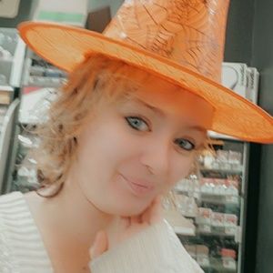 Meet your Posher, Kim